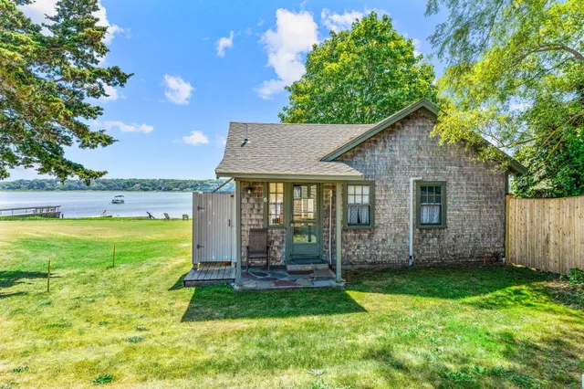 $4,695,000 | 150 Old State Highway, Unit COMPOUND, Eastham, MA 02642