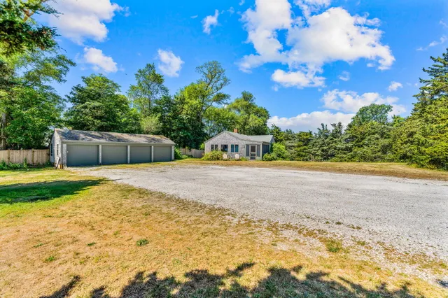 $4,695,000 | 150 Old State Highway, Unit COMPOUND, Eastham, MA 02642
