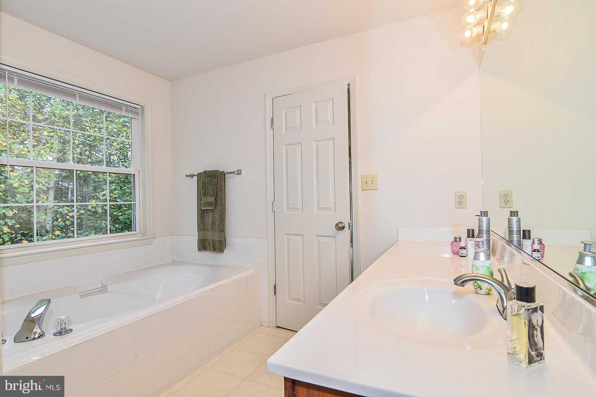 34 Ridge Pointe Lane Fredericksburg, VA 22405 - Photo 21 of 28 Bath (Master)