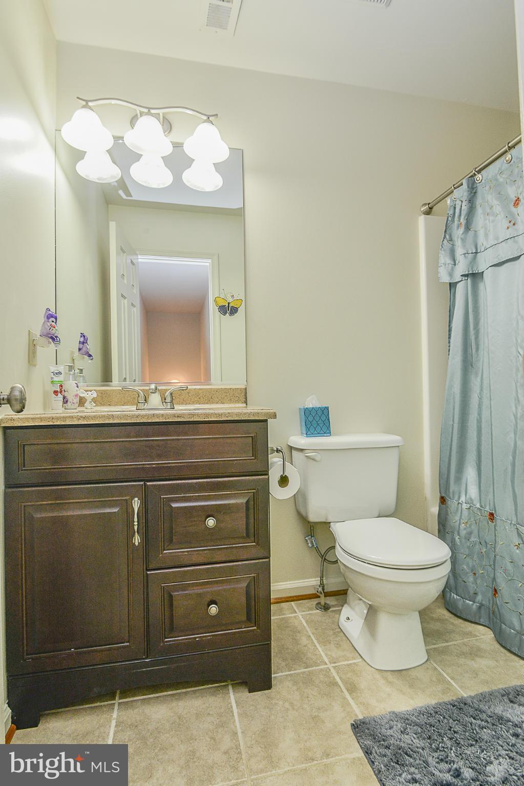 34 Ridge Pointe Lane Fredericksburg, VA 22405 - Photo 9 of 28 Bath