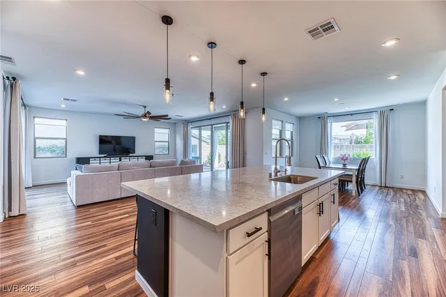 $835,000 | 10291 Timberline Valley Avenue, Las Vegas, NV 89166