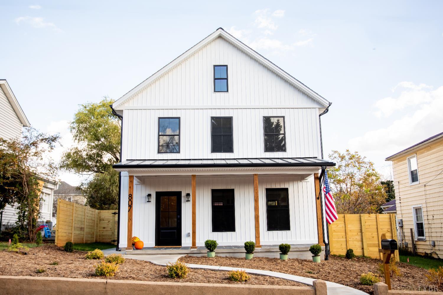 807 Grove Street Bedford, VA 24523 - Photo 20 of 74