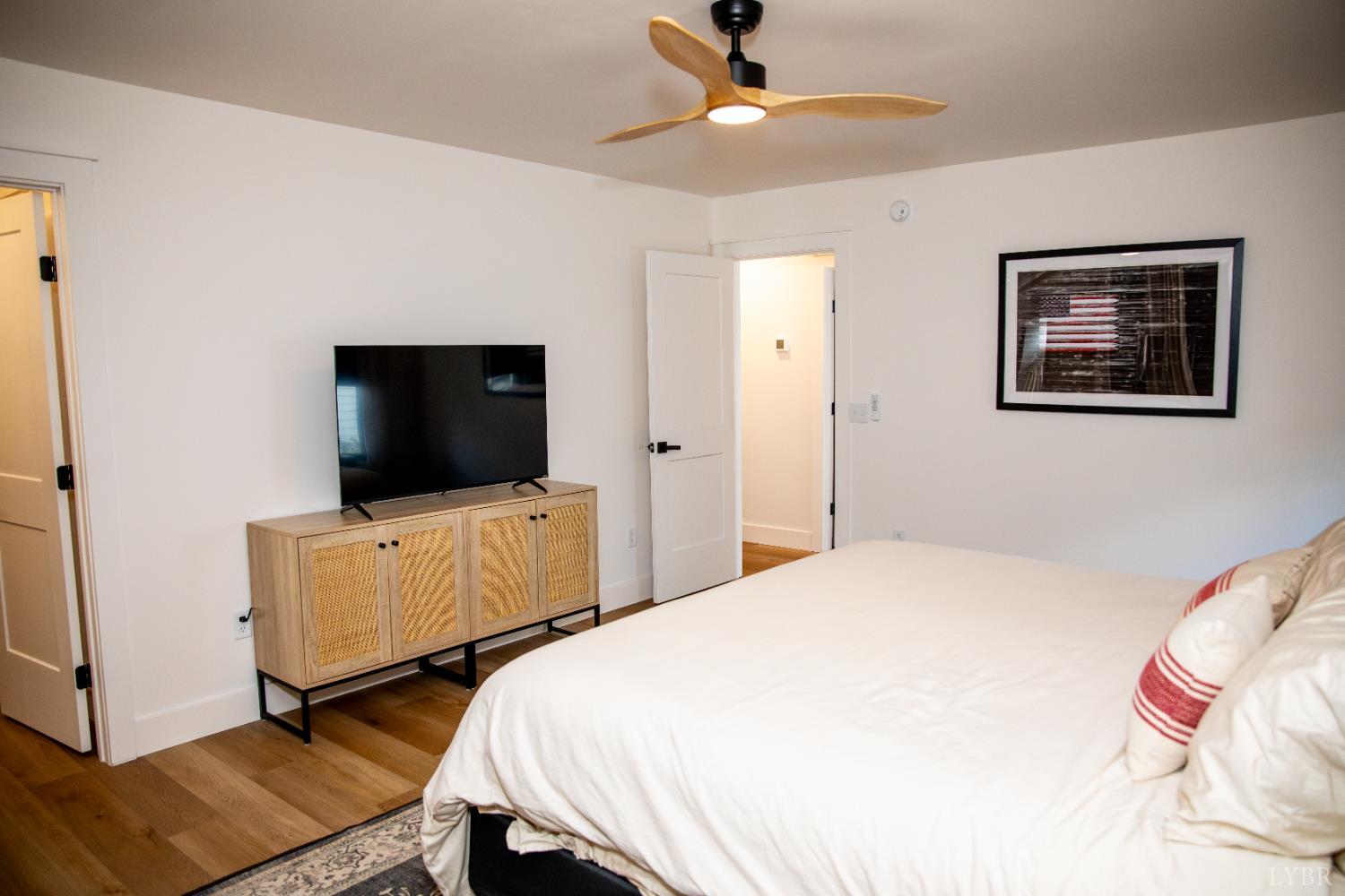 807 Grove Street Bedford, VA 24523 - Photo 28 of 74