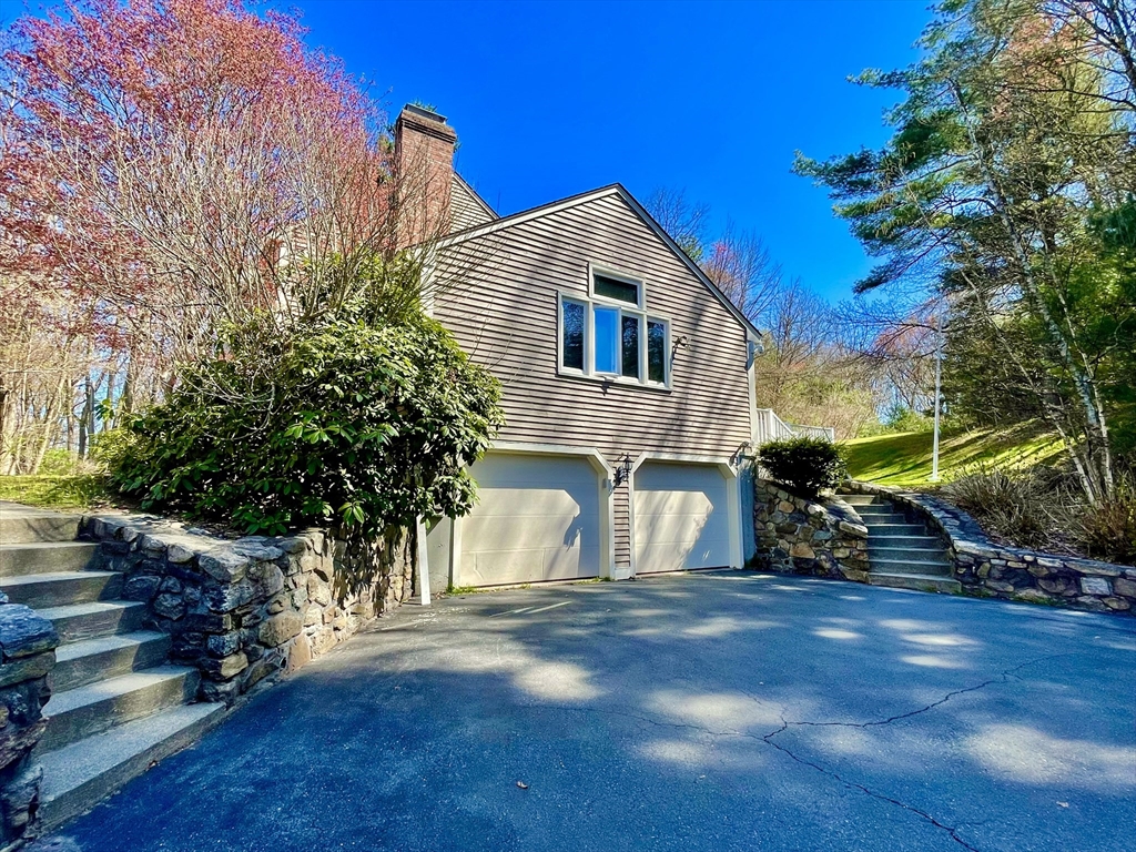 128 Upton Road Westborough, MA 01581 - Photo 3 of 23