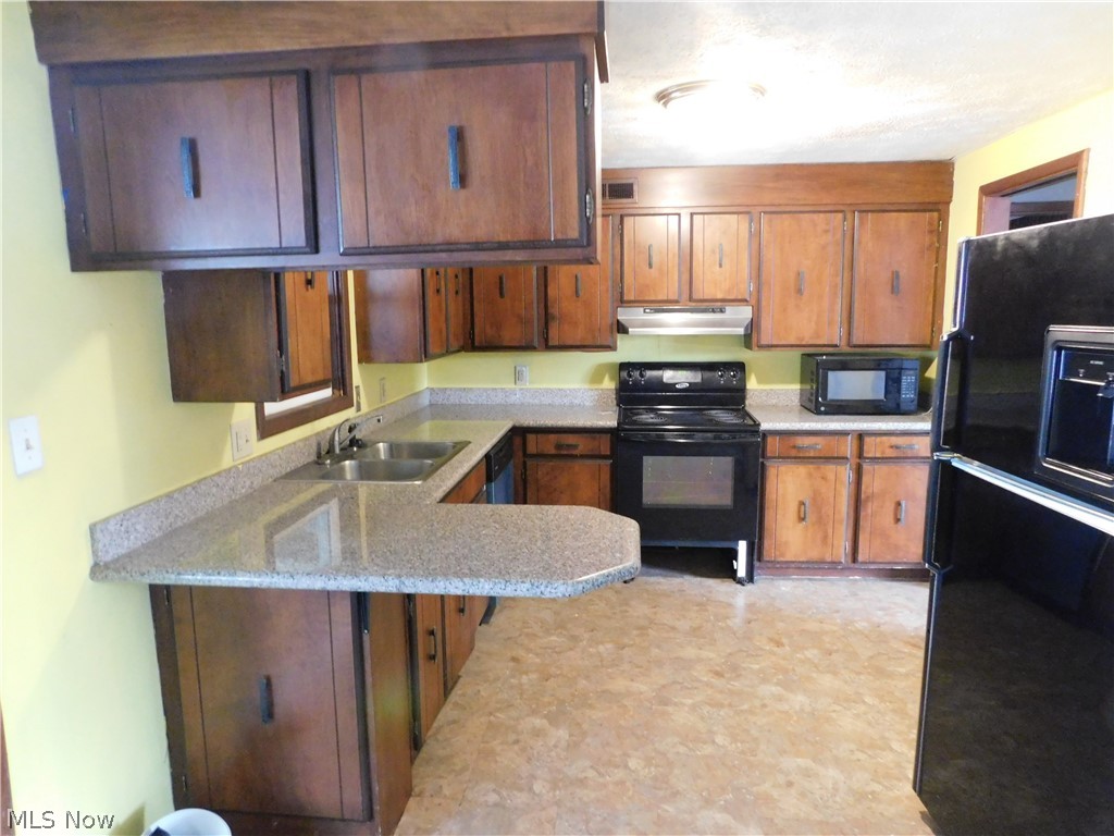 116 Locust Drive Barnesville, OH 43713 - Photo 4 of 27