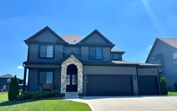 $565,000 | 25061 West 148th Terrace, Olathe, KS 66061