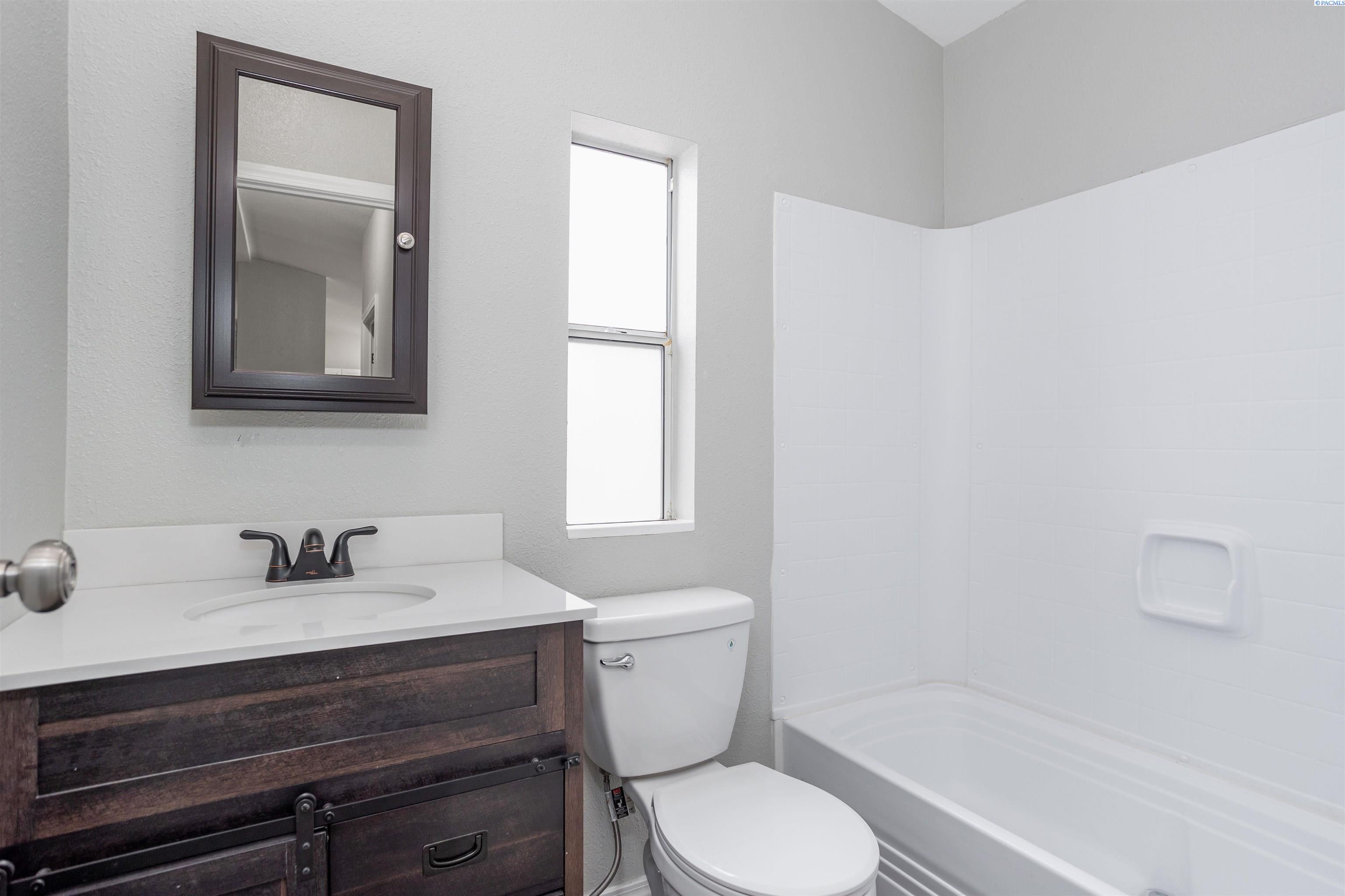 17313 East Ruppert Road Benton City, WA 99320 - Photo 17 of 30 Gallery Image 17