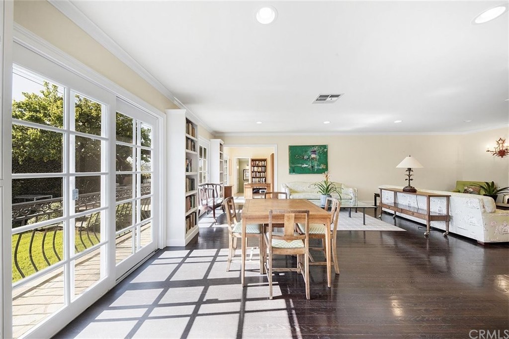 936 Birmingham Road Burbank, CA 91504 - Photo 11 of 33