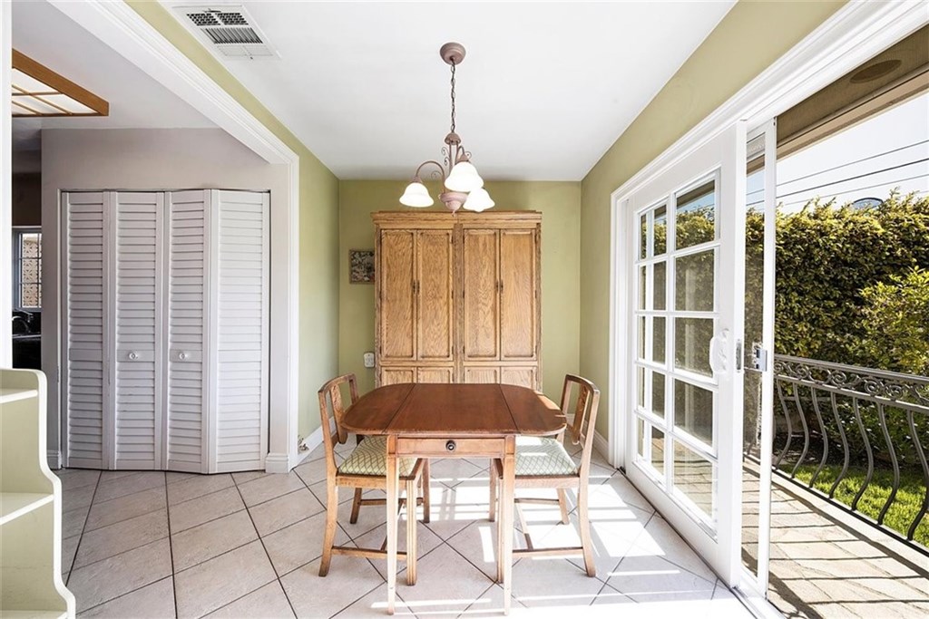 936 Birmingham Road Burbank, CA 91504 - Photo 17 of 33