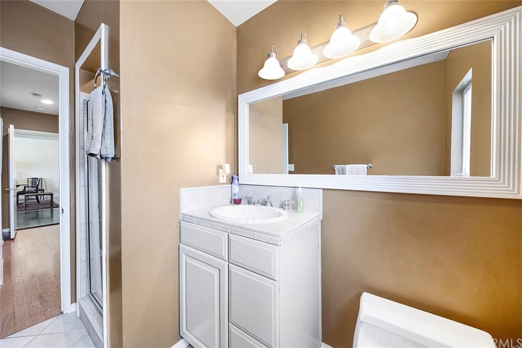 936 Birmingham Road Burbank, CA 91504 - Photo 26 of 33