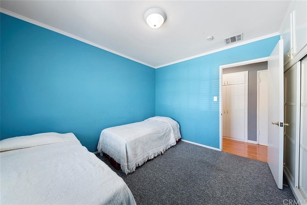 936 Birmingham Road Burbank, CA 91504 - Photo 28 of 33