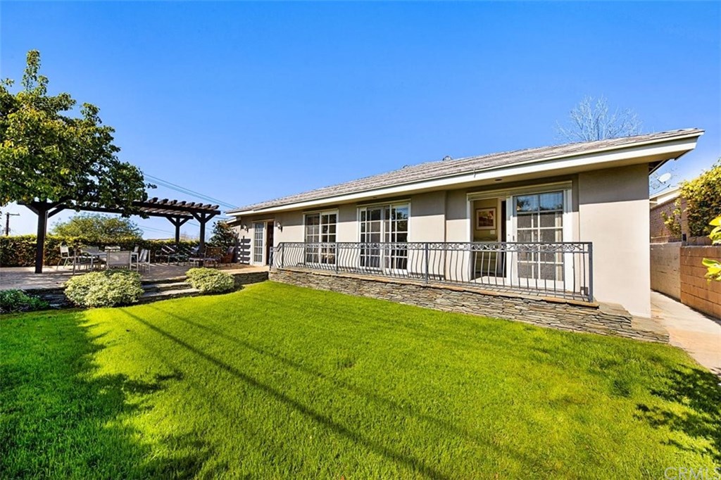 936 Birmingham Road Burbank, CA 91504 - Photo 33 of 33