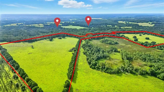 a view of a multi story building