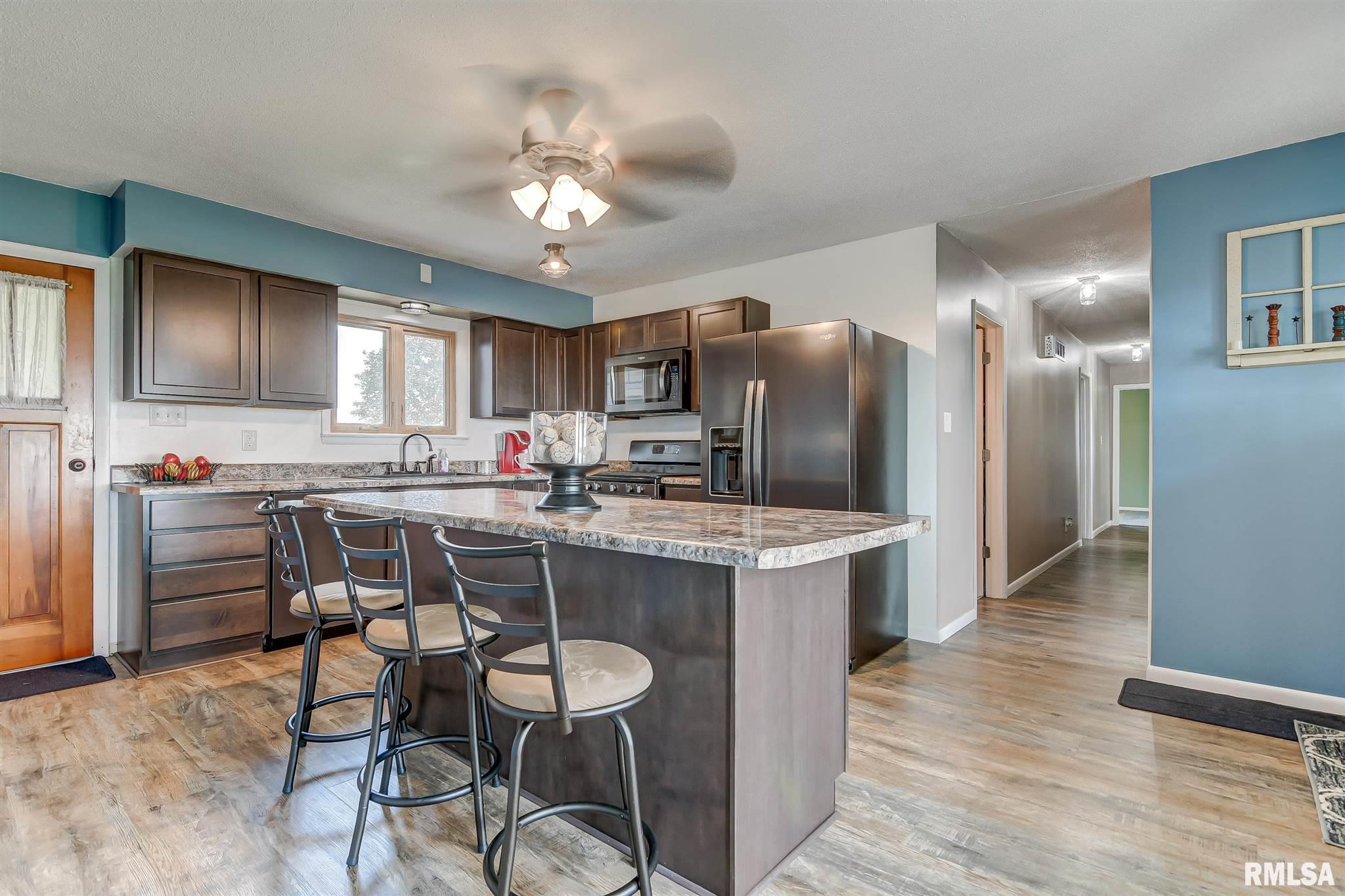 15501 Shanle Road Buffalo, IL 62515 - Photo 13 of 34 Gallery Image 13