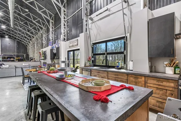 $1,824,000 | 709 Eberhardt Lane, De Soto, MO 63020