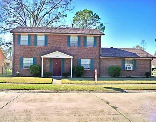 1909 Madewood Road Laplace, LA 70068 - Photo 1 of 7 Gallery Image 1