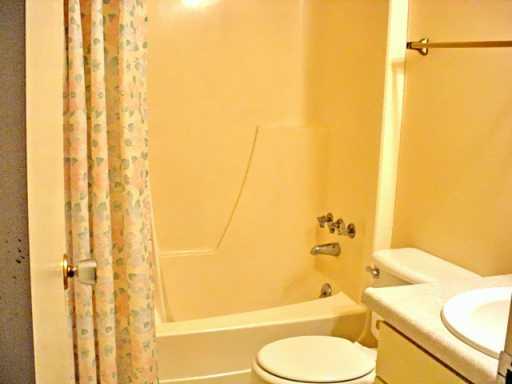 1909 Madewood Road Laplace, LA 70068 - Photo 7 of 7 Gallery Image 7