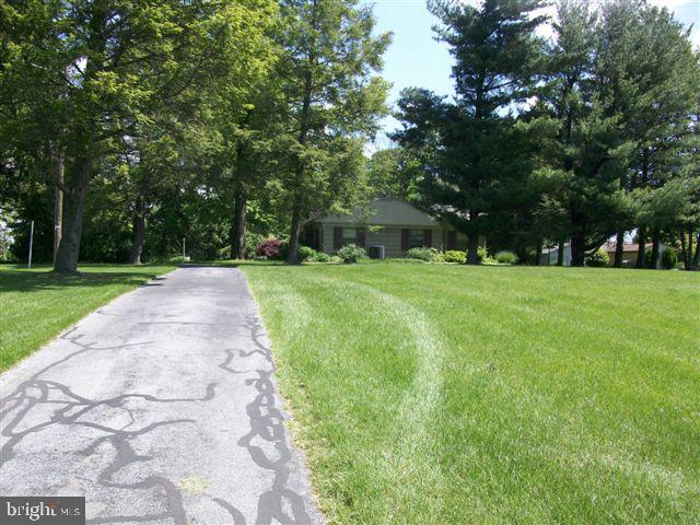 231 Landis Valley Road Lititz, PA 17543 - Photo 12 of 36