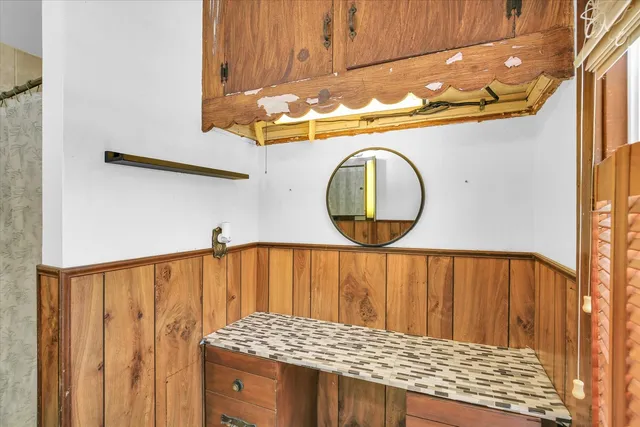 $185,000 | 110 East Barker Street, Tuscola, IL 61953