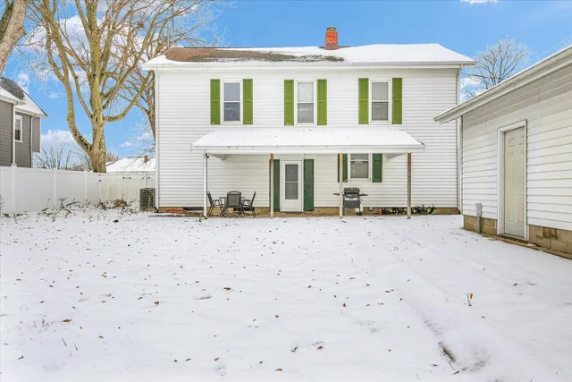 $185,000 | 110 East Barker Street, Tuscola, IL 61953