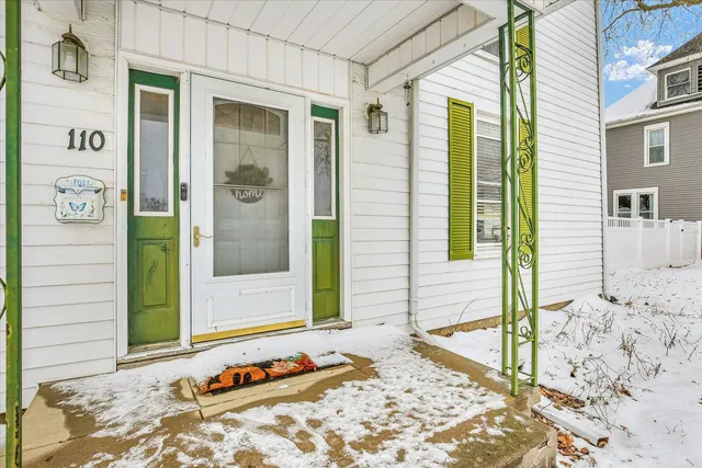$185,000 | 110 East Barker Street, Tuscola, IL 61953