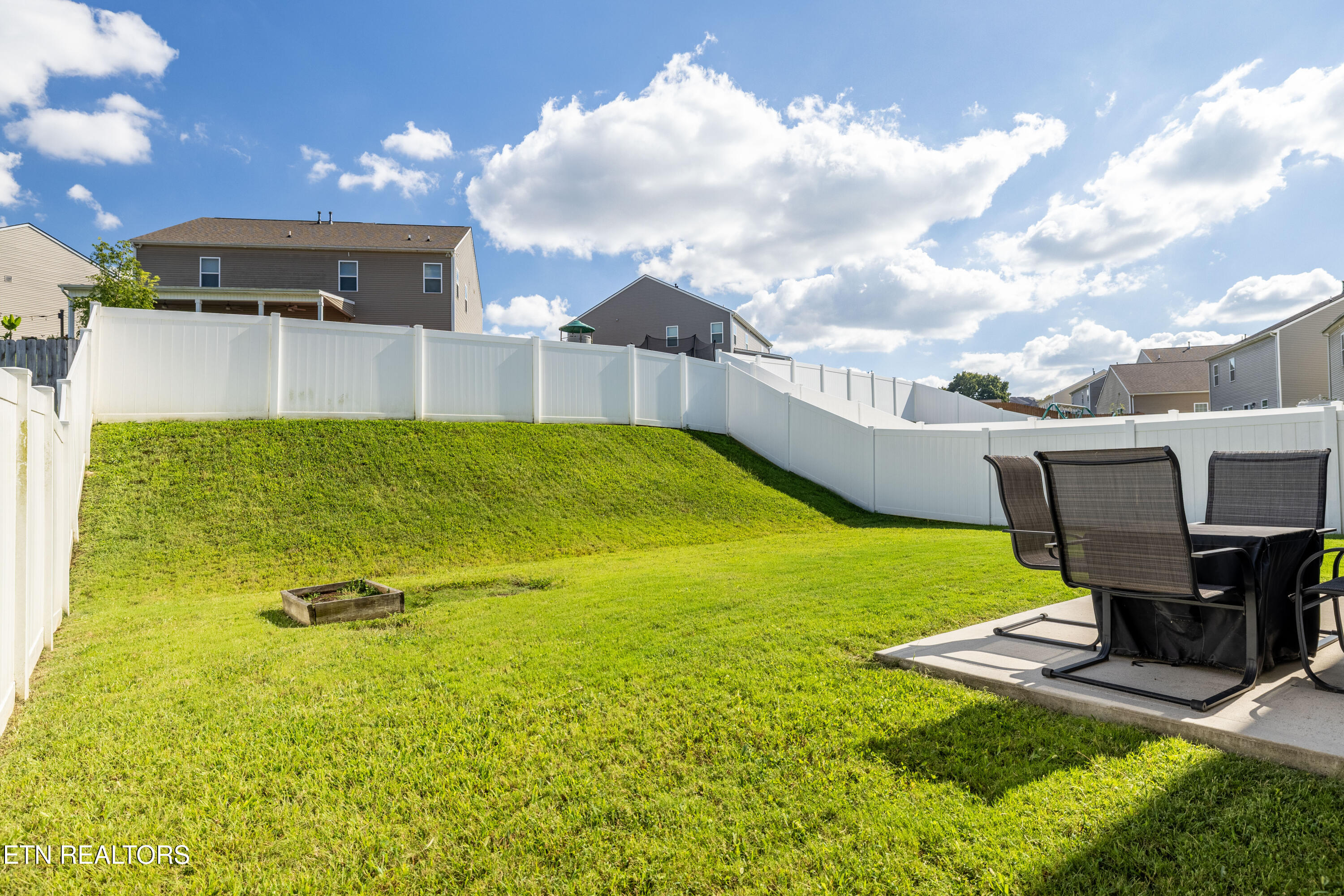 6150 Pembridge Road Knoxville, TN 37912 - Photo 32 of 34 6150PembridgeRd-37