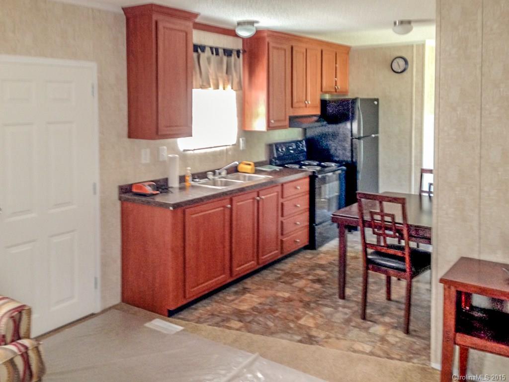 1318 Sycamore Road Mount Croghan, SC 29727 - Photo 6 of 24
