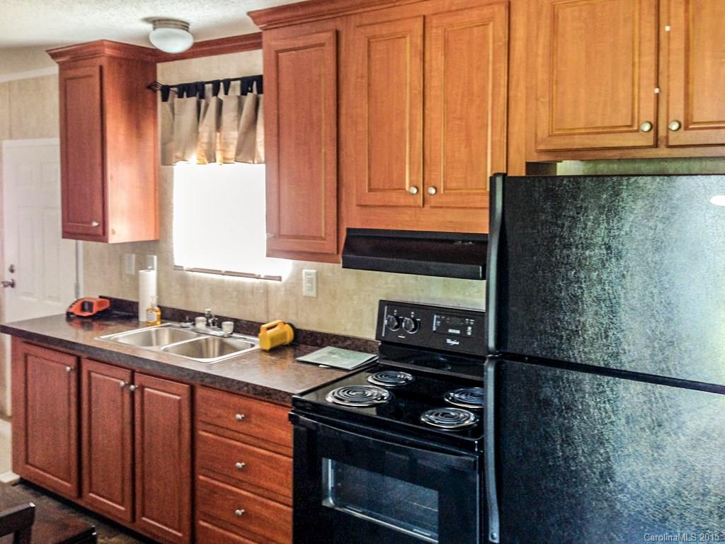 1318 Sycamore Road Mount Croghan, SC 29727 - Photo 8 of 24