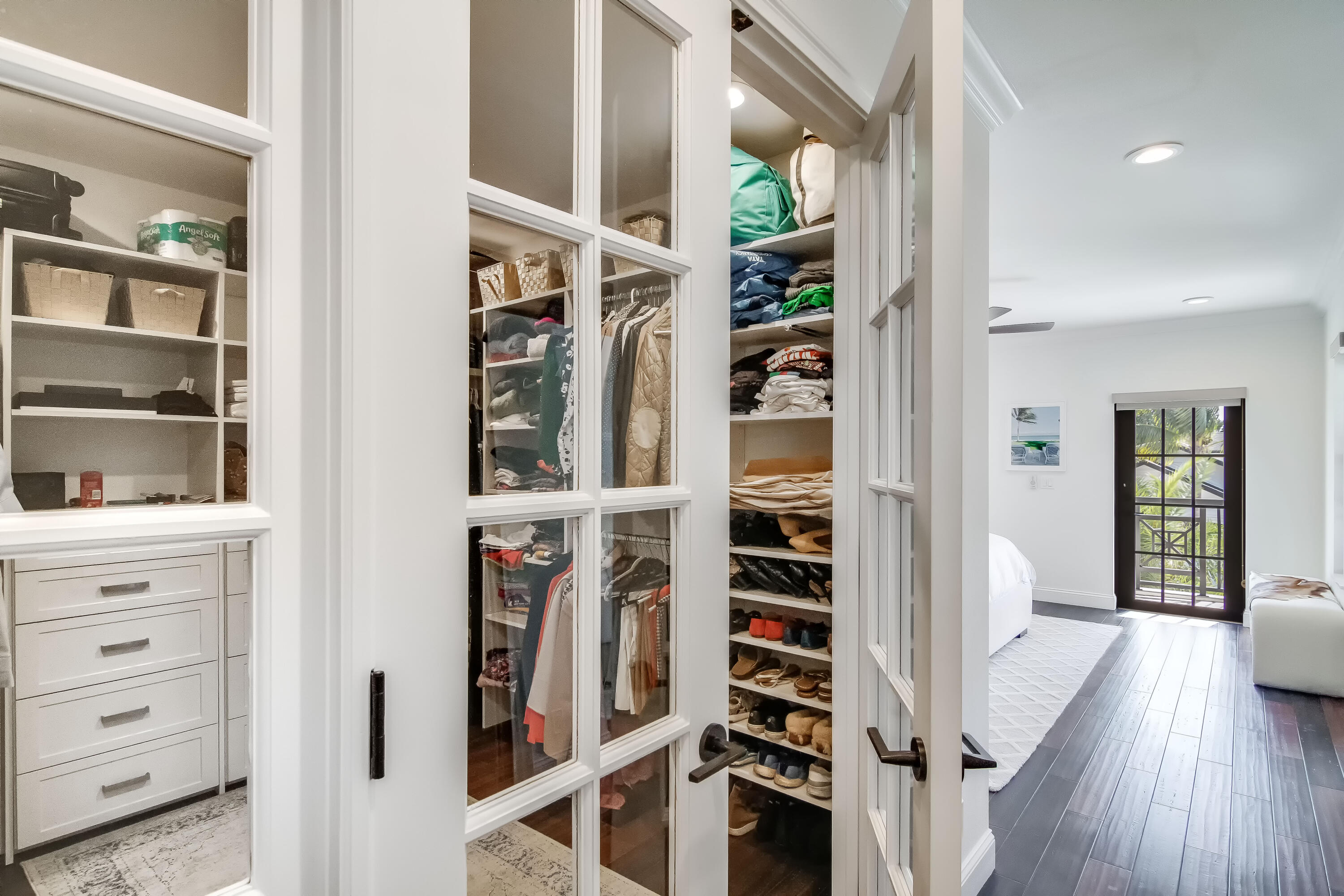 227 Malverne Road West Palm Beach, FL 33405 - Photo 23 of 27 Primary Closet