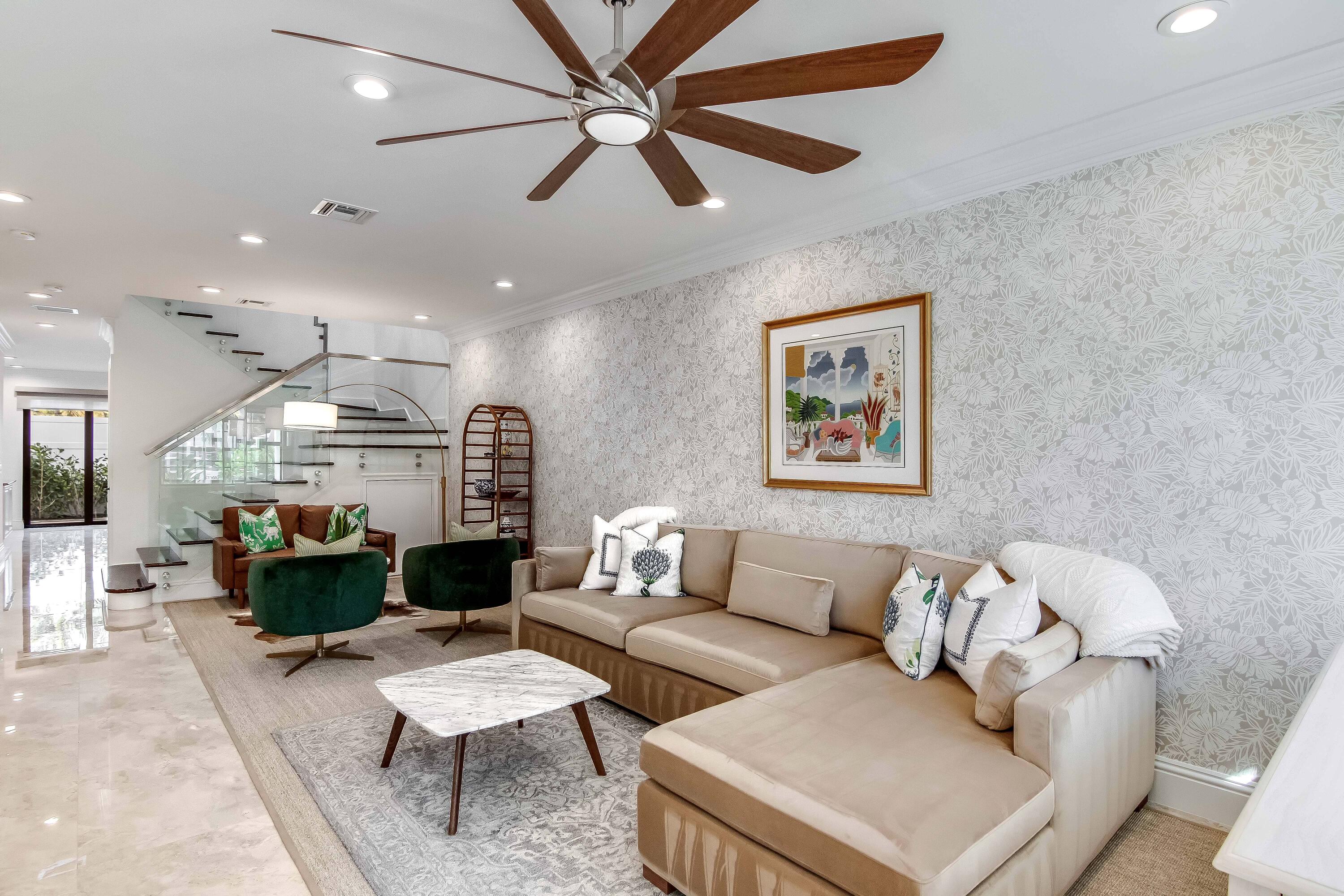 227 Malverne Road West Palm Beach, FL 33405 - Photo 3 of 27 IMG_5336