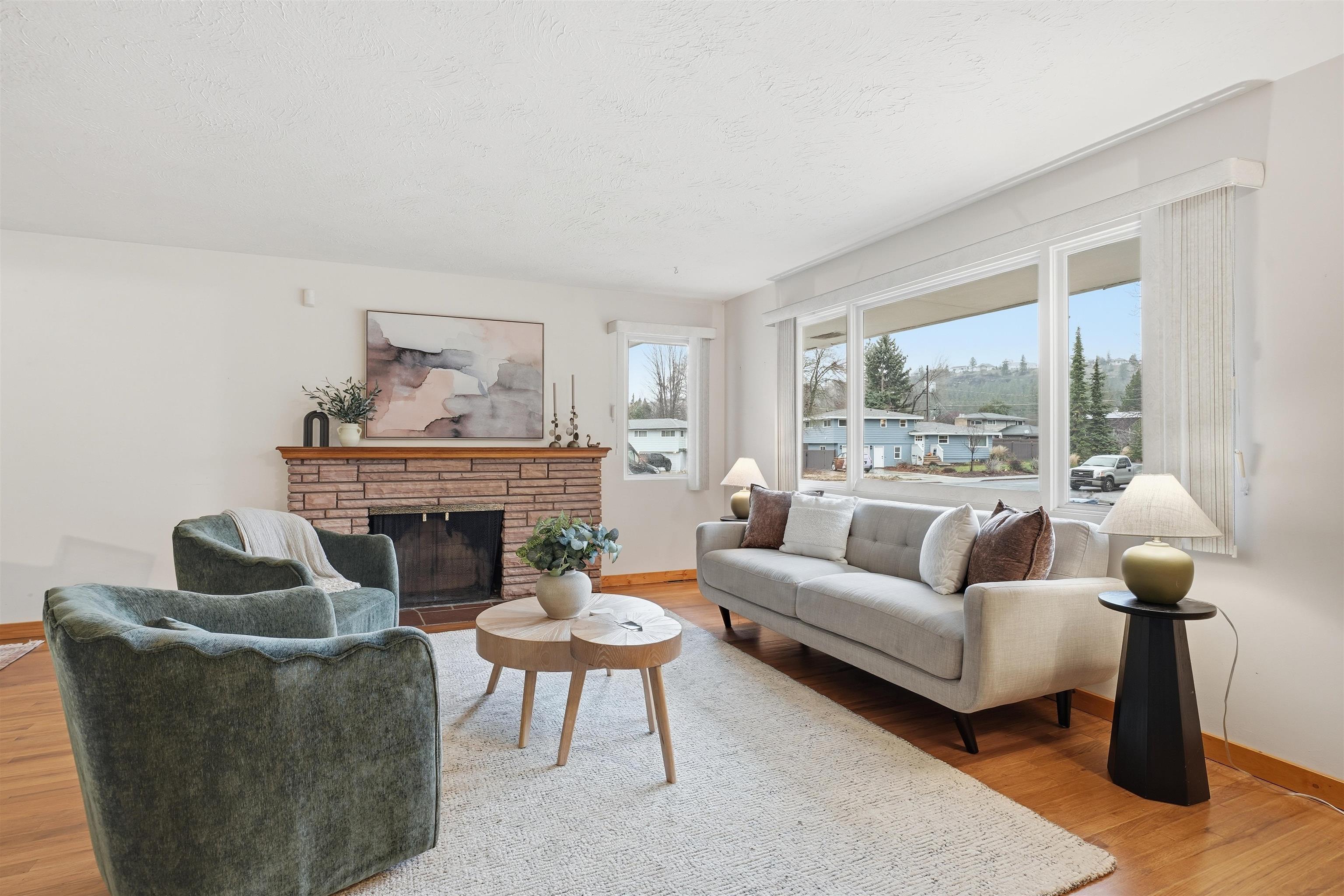 3437 West Taft Drive Spokane, WA 99208 - Photo 2 of 34