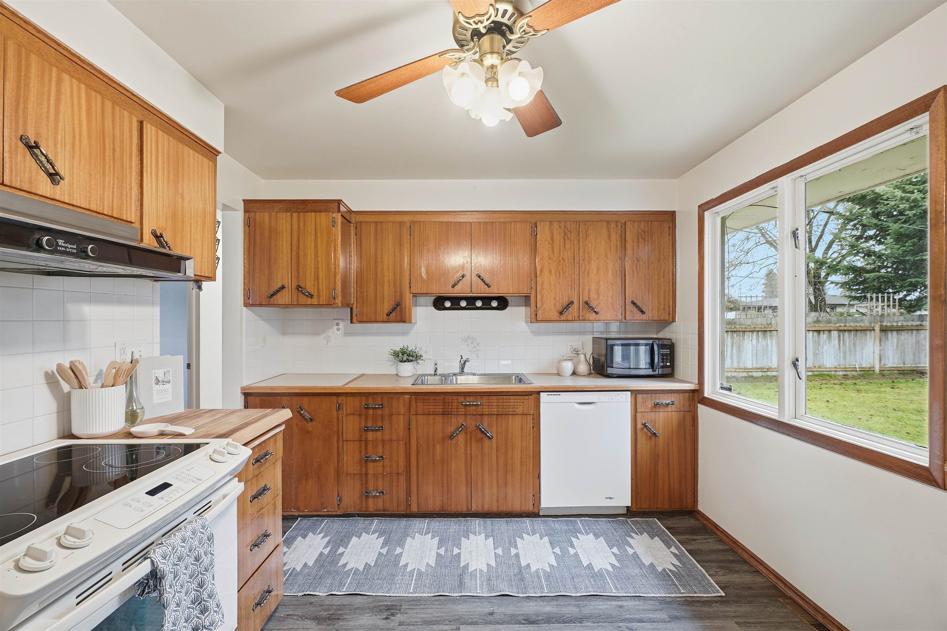 3437 West Taft Drive Spokane, WA 99208 - Photo 7 of 34