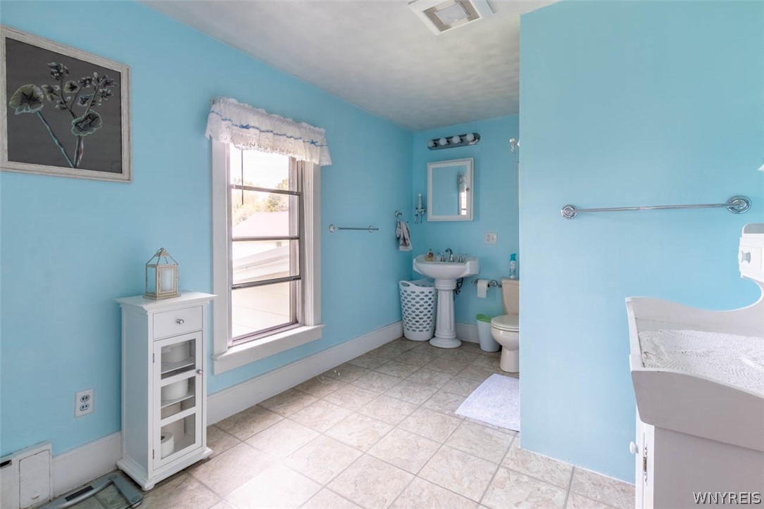 2841 County Line Road Ridgeway, NY 14105 - Photo 20 of 50