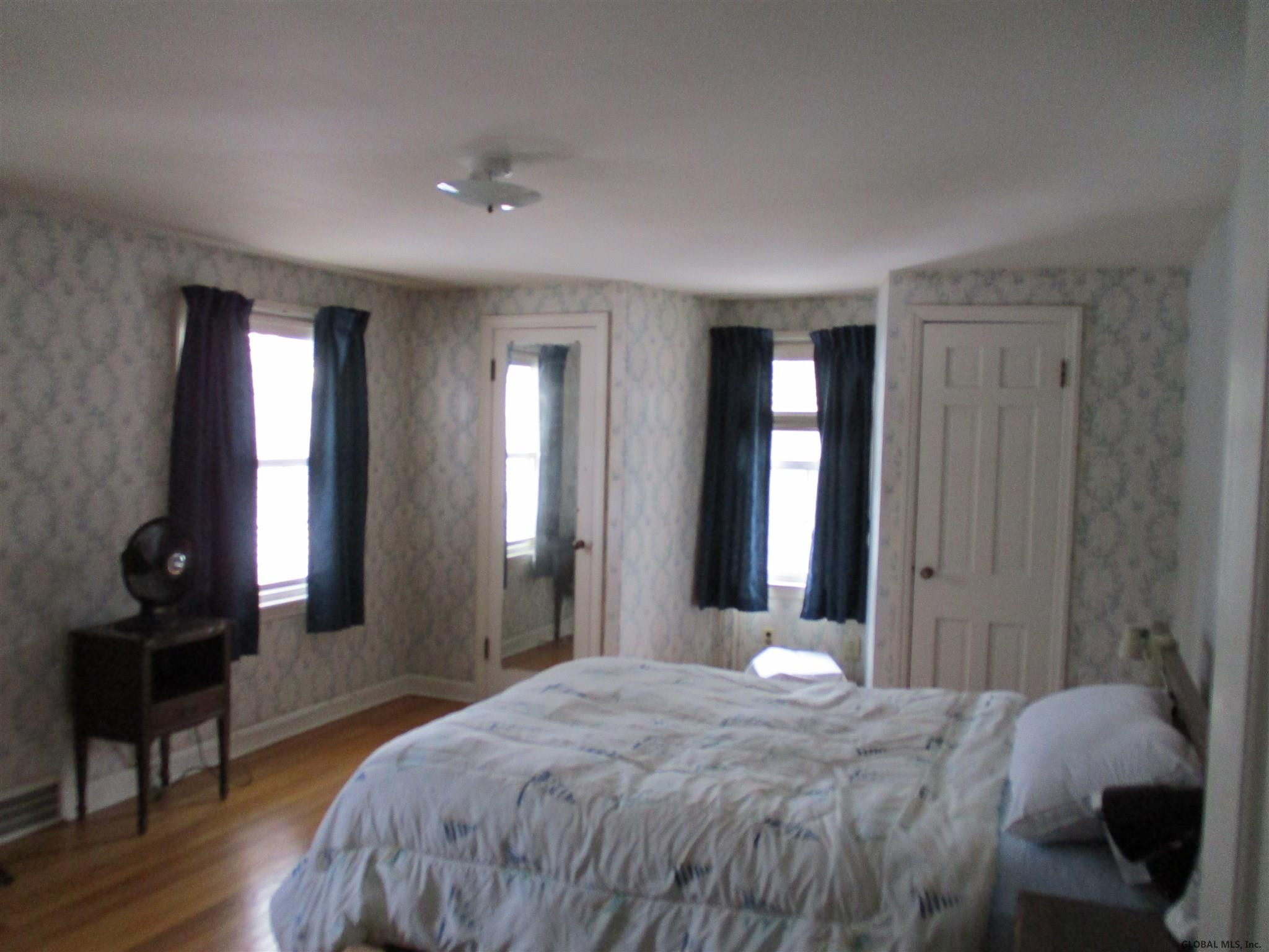 20 Clarendon Road Albany, NY 12203 - Photo 23 of 37 Photo 27