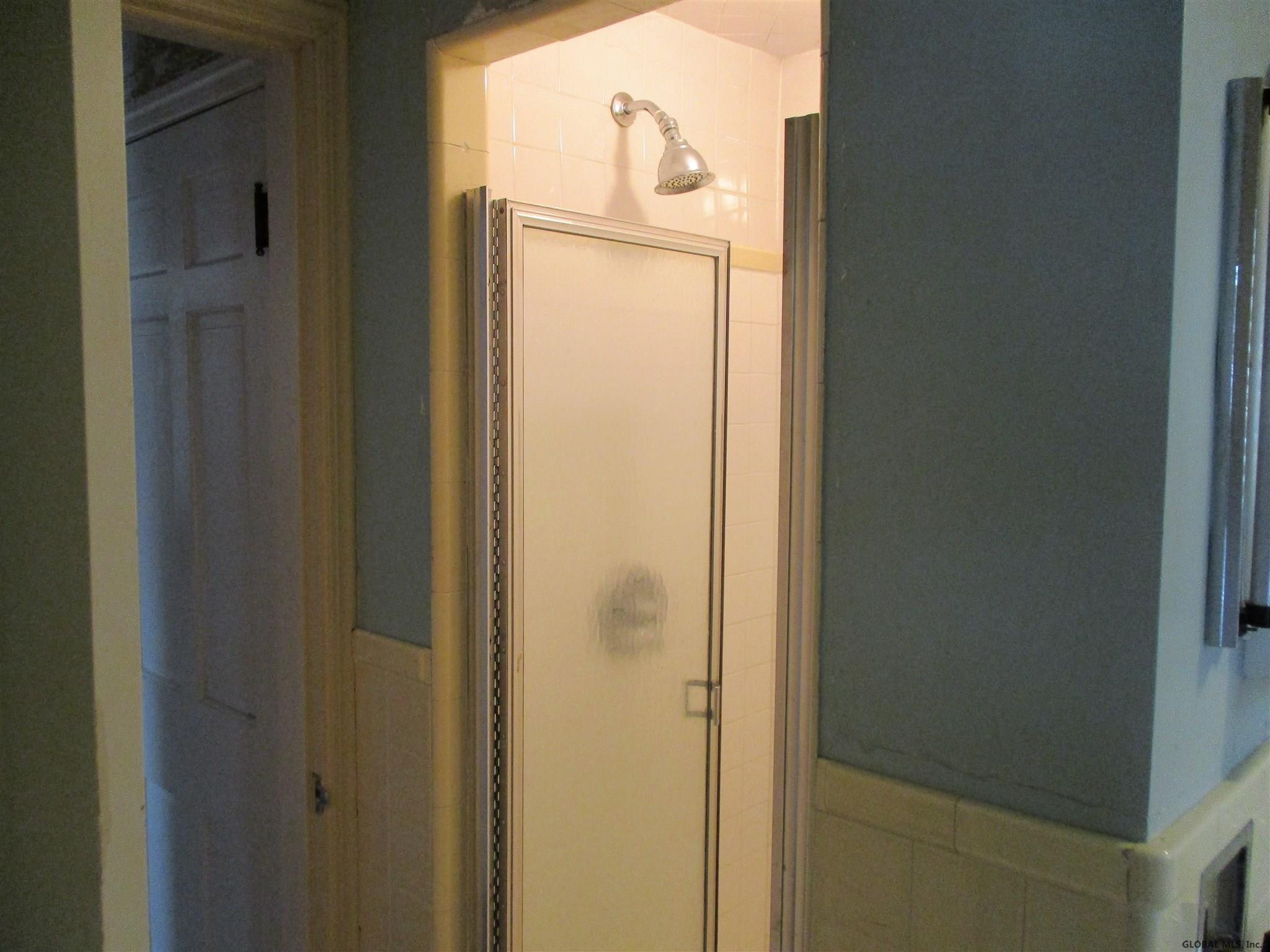 20 Clarendon Road Albany, NY 12203 - Photo 27 of 37 Photo 32