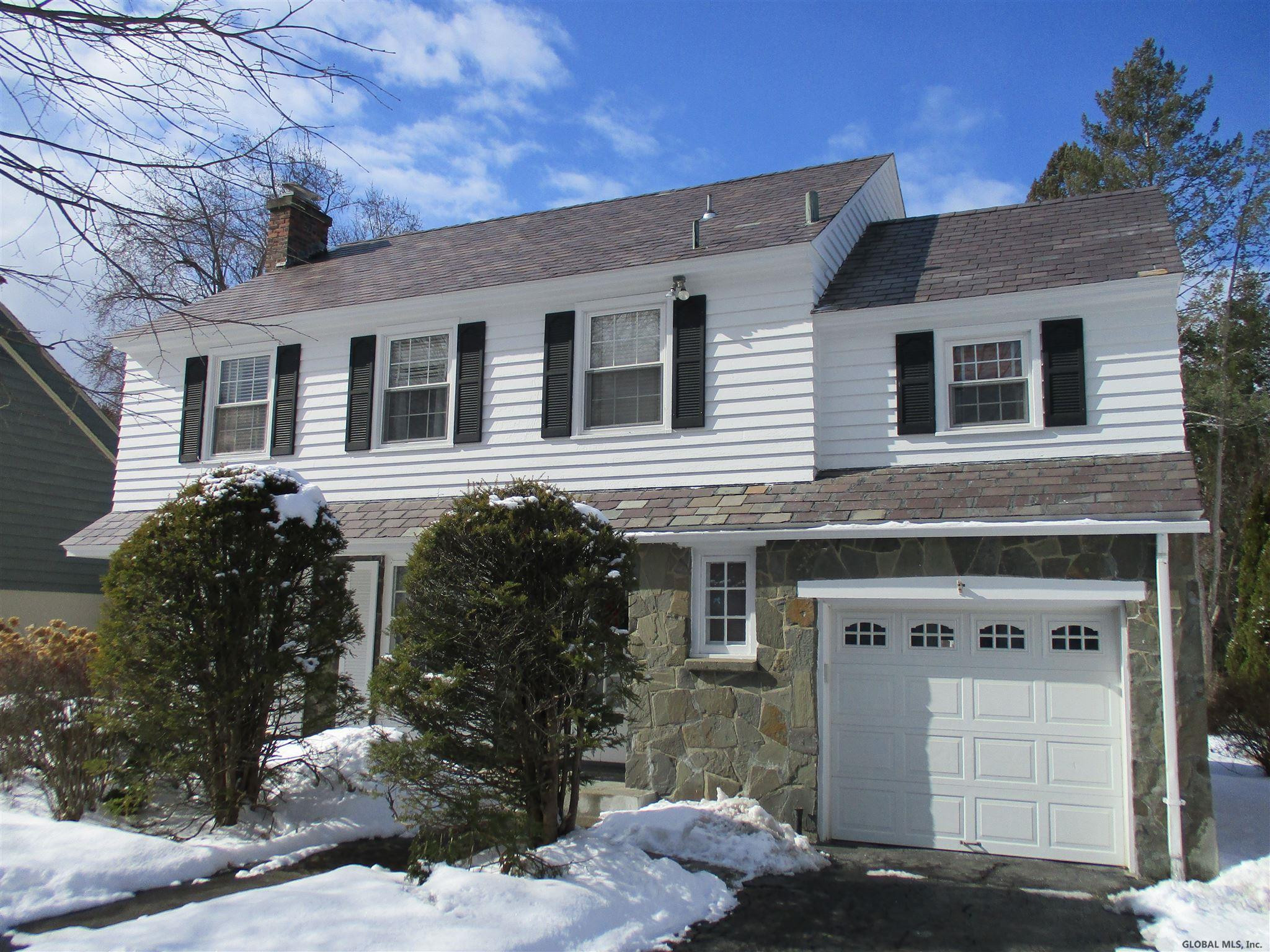 20 Clarendon Road Albany, NY 12203 - Photo 4 of 37 Photo 4