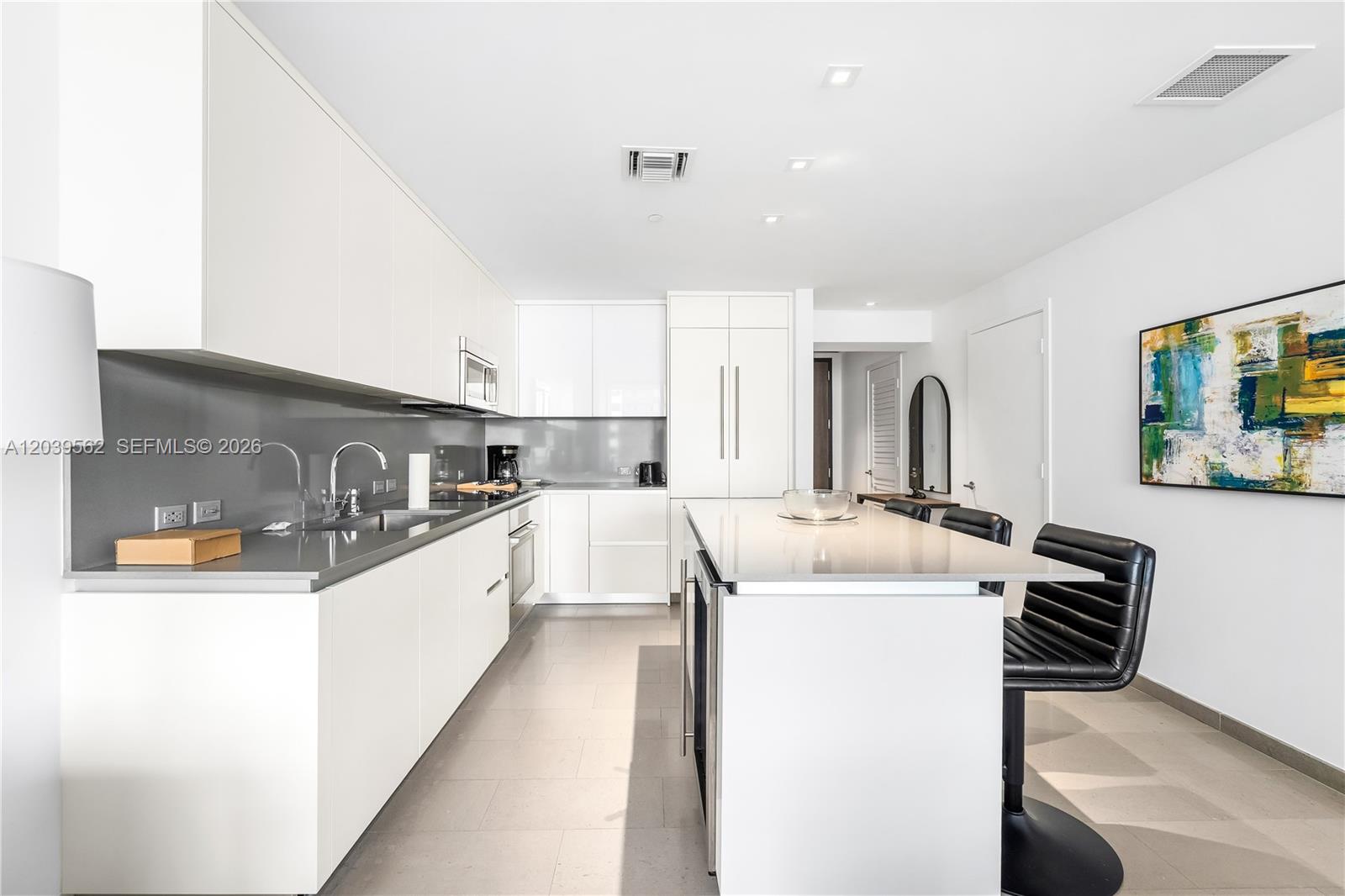 88 Southwest 7th Street, Unit 1006 Miami, FL 33130 - Photo 5 of 49