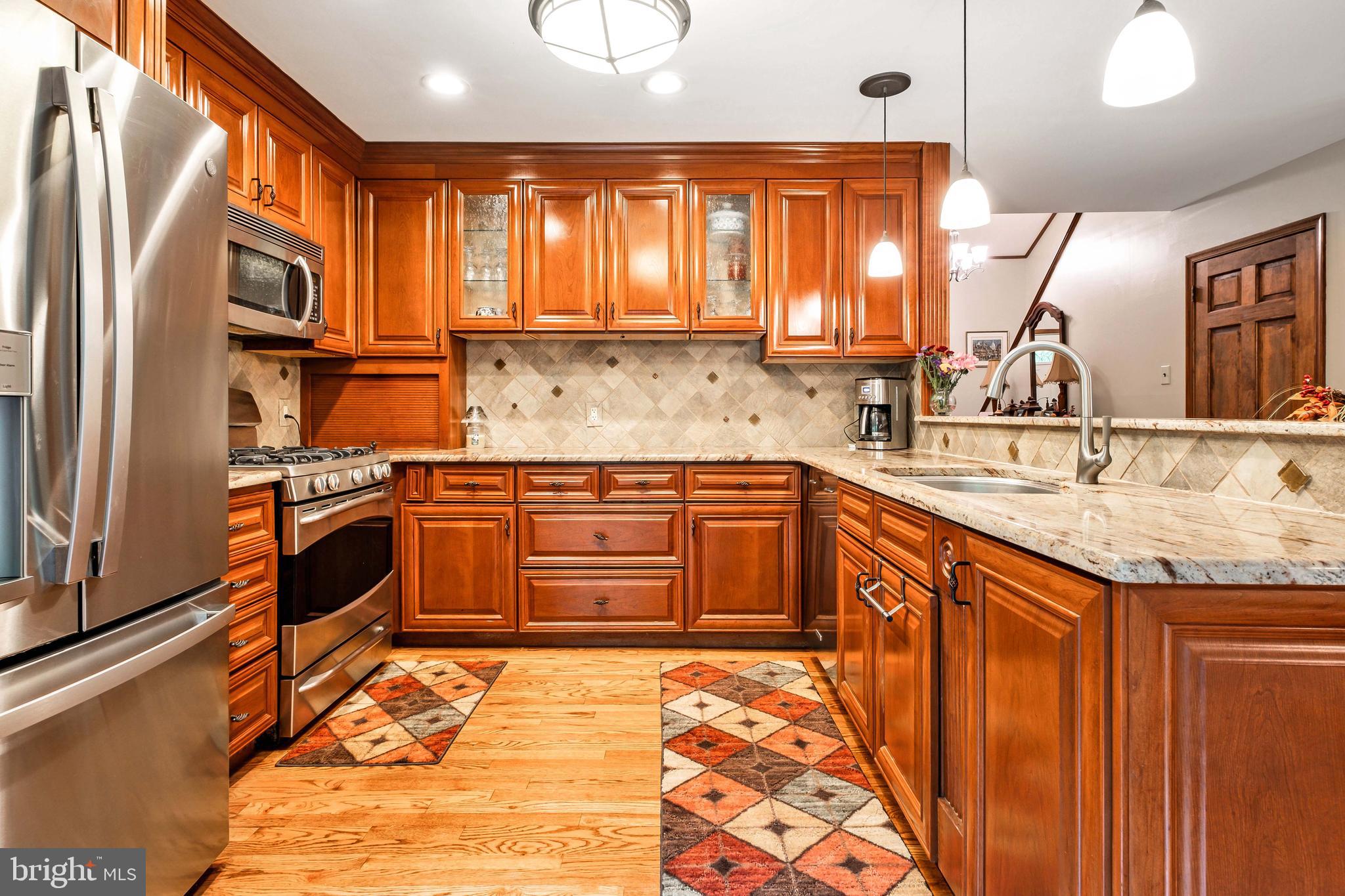 6 Dickson Drive Medford, NJ 08055 - Photo 11 of 64