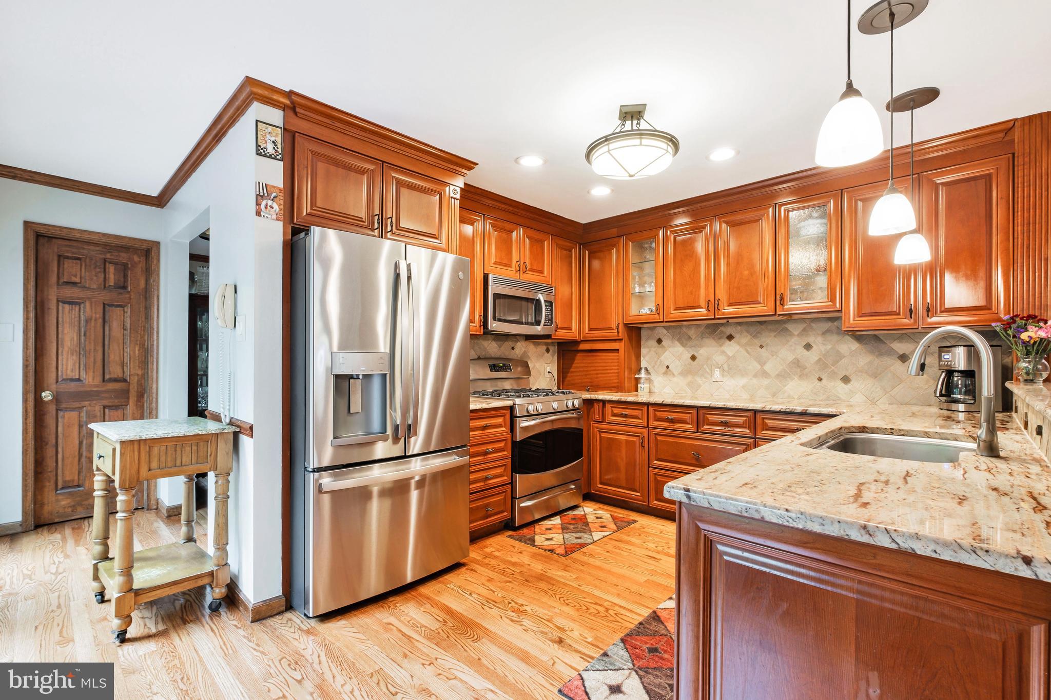 6 Dickson Drive Medford, NJ 08055 - Photo 12 of 64