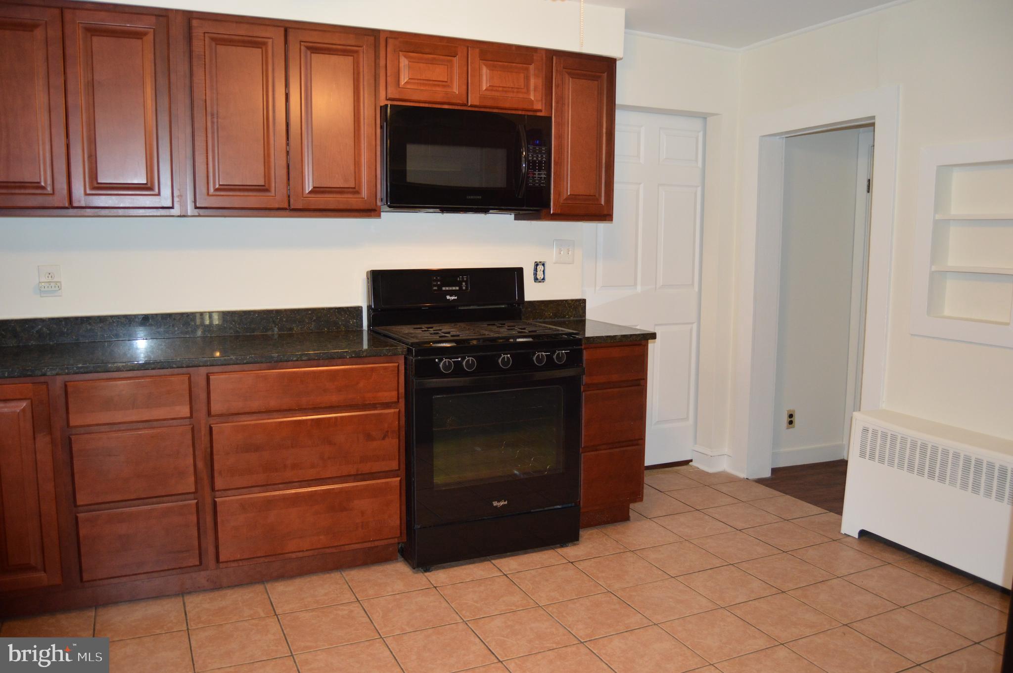 2414 Philadelphia Road Edgewood, MD 21040 - Photo 4 of 31