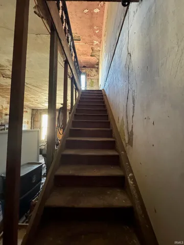 $89,000 | 125 North Perry Street, Attica, IN 47918