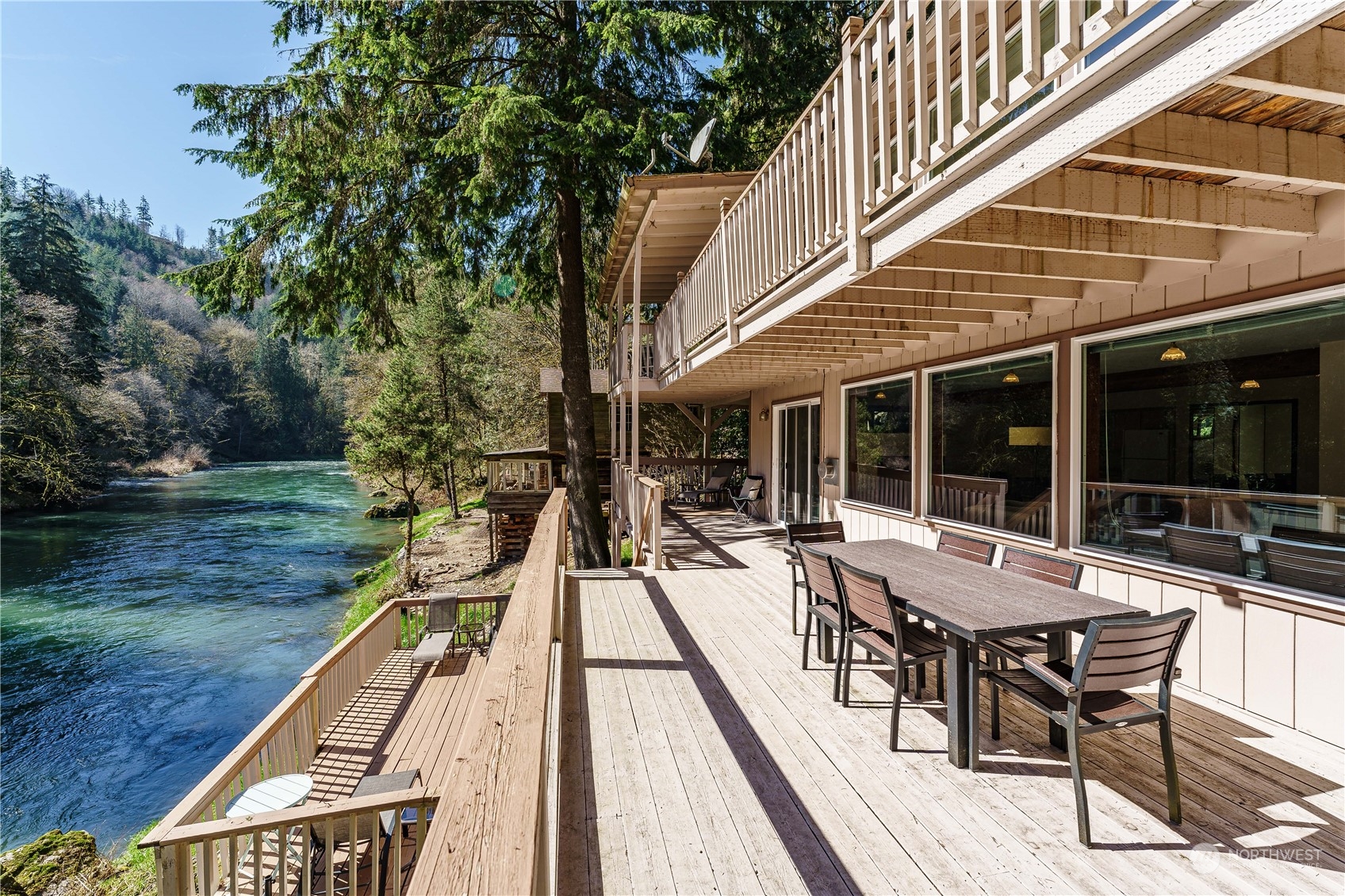 2427 Kalama River Road Kalama, WA 98625 - Photo 37 of 40 Gallery Image 37