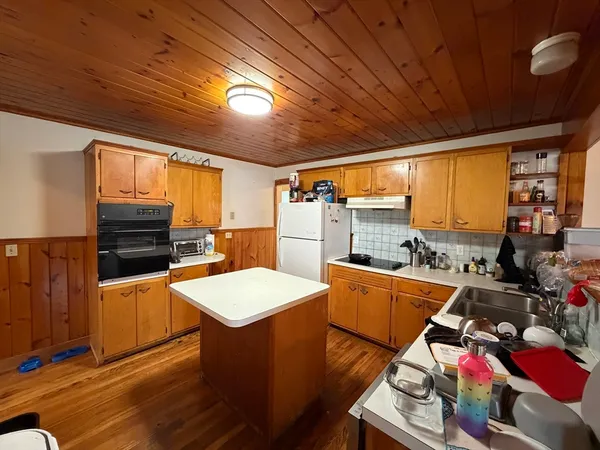 $5,250 | 92 Wallingford Road, Unit 1, Boston, MA 02135