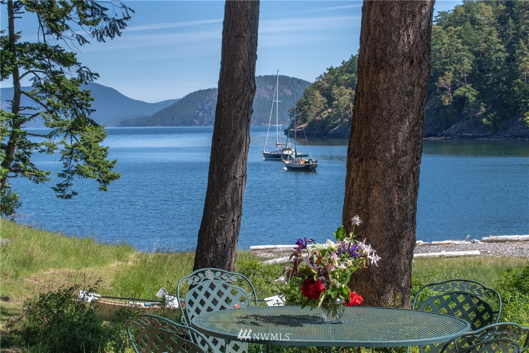68 Sylvan Cove Road Decatur Island, WA 98221 - Photo 2 of 40