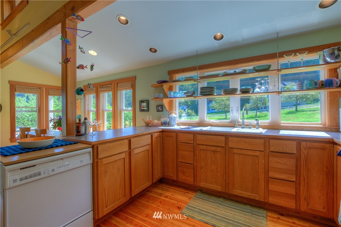 68 Sylvan Cove Road Decatur Island, WA 98221 - Photo 14 of 40