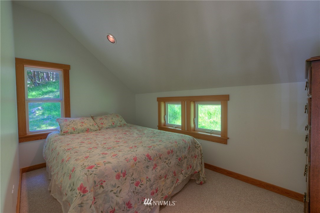 68 Sylvan Cove Road Decatur Island, WA 98221 - Photo 22 of 40