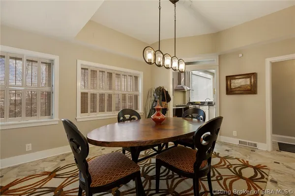 $499,500 | 922 East Spring Street, New Albany, IN 47150