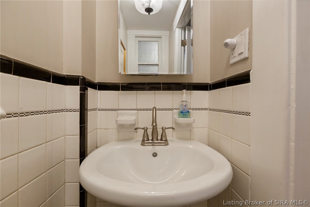 922 East Spring Street New Albany, IN 47150 - Photo 31 of 67