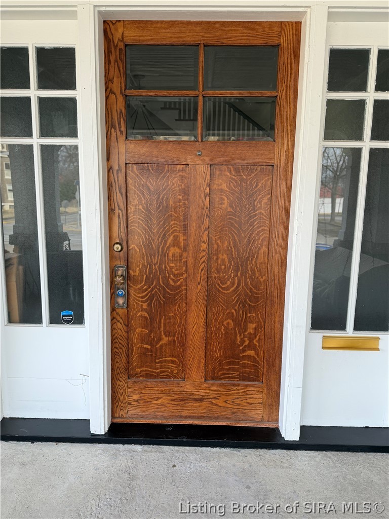 922 East Spring Street New Albany, IN 47150 - Photo 4 of 67