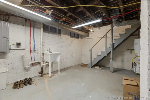 $499,500 | 922 East Spring Street, New Albany, IN 47150